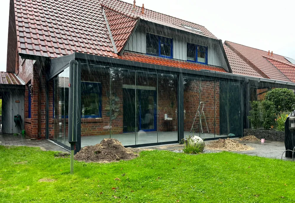 MF Standard, VSG klar, 6,78 × 3,03 m, mit Glasschiebewänden und Plissees in Diepholz