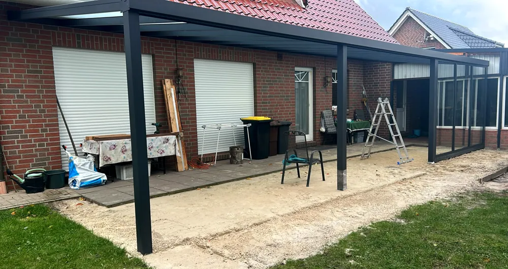 MF Standard, VSG matt, 11,06 × 4,00 m, mit Seitenwand in Steinfeld